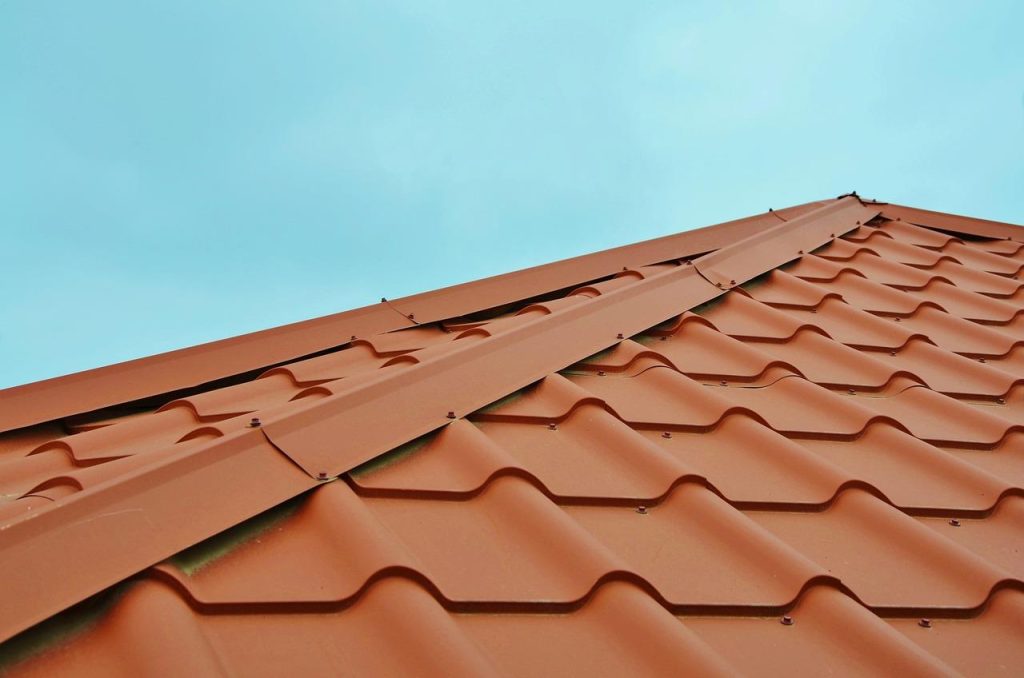 Energie-efficiënte dakisolatie met PIR-platen en glaswol voor warmteverlies voorkoming in Boechout